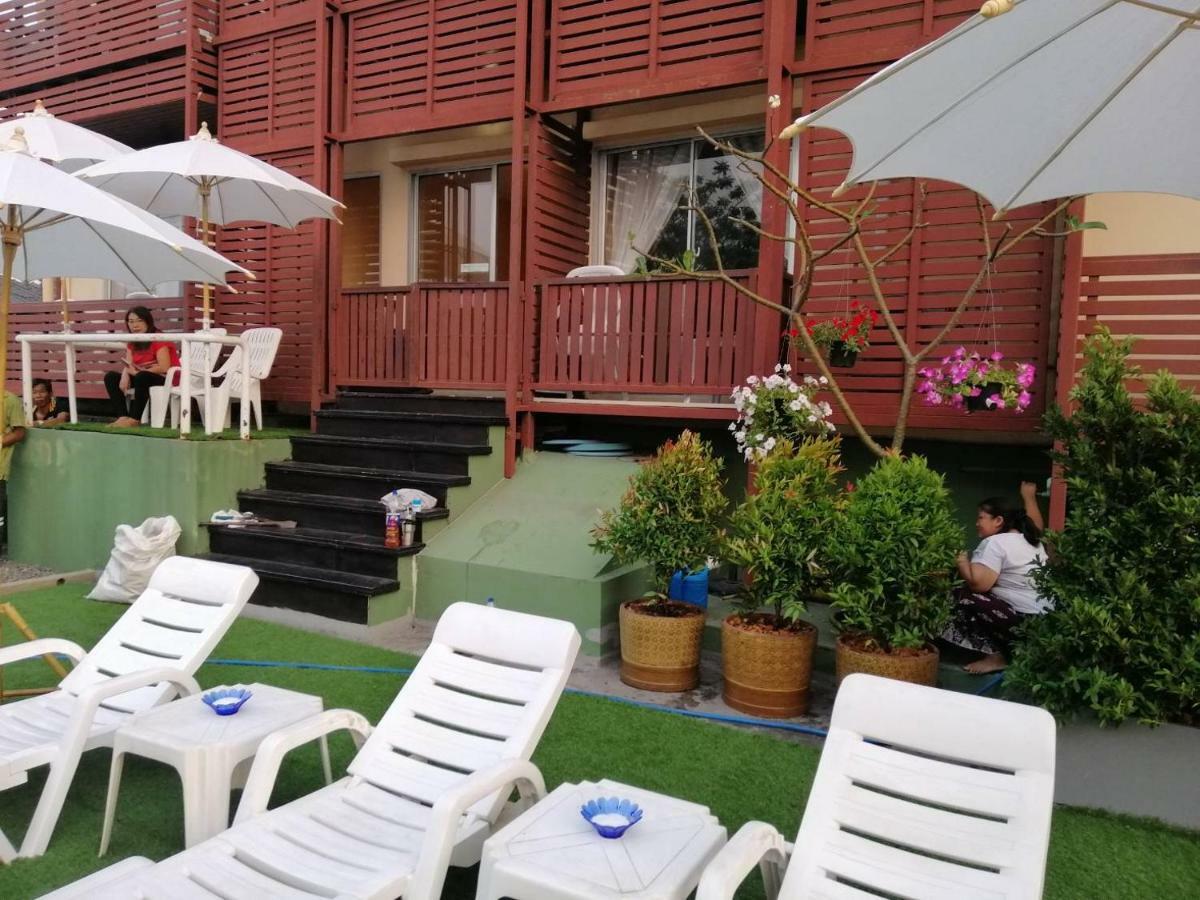 Montana Court Pattaya Apartamento Exterior foto