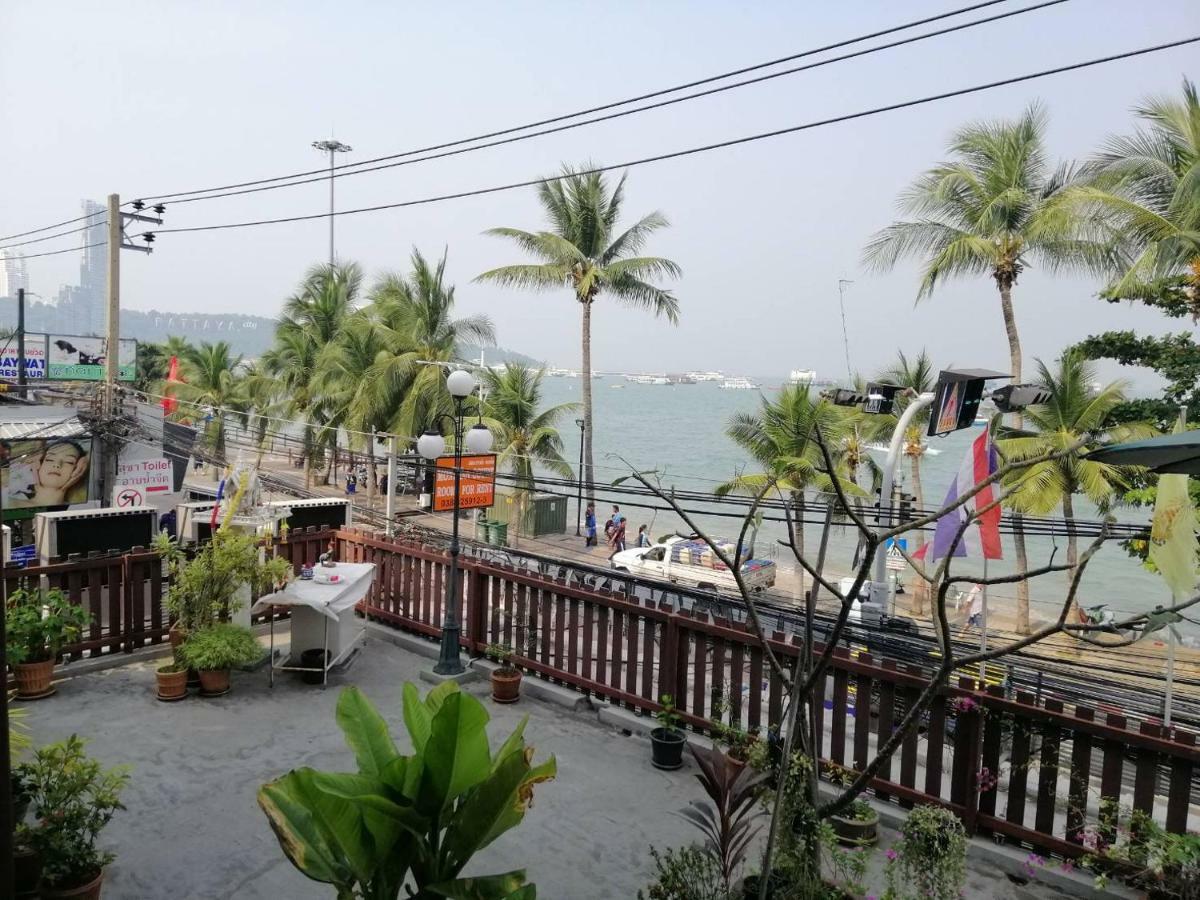 Montana Court Pattaya Apartamento Exterior foto